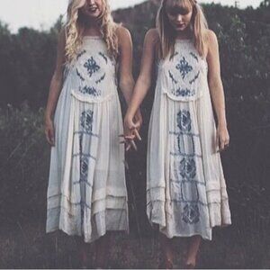 FREE PEOPLE BLUE & CREAM DIAMOND IN THE SKY EMBROIDERED DRESS, XS, LIKE NEW